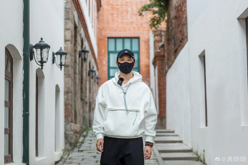 黄晓明