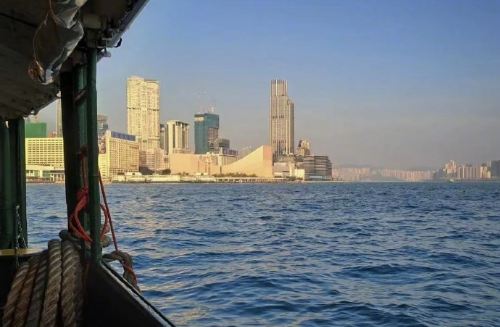 香港